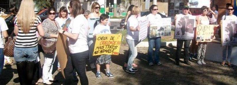 Mobilizao da ACAPRA pede respeito aos animais