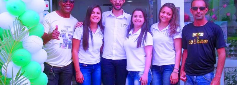Equipe 93 FM e Ga-Ra Produções fizeram Blitz na Uno Glasses
