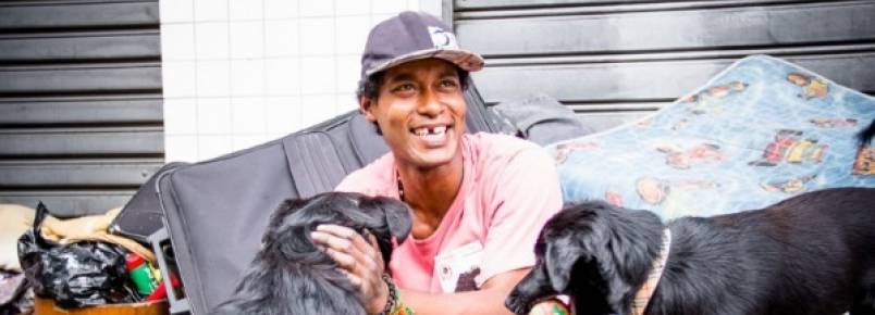 Morador de rua quer montar Ong para ajudar bichos