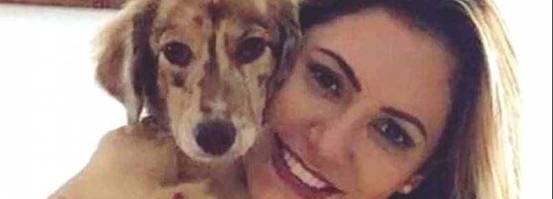 1ª Dama não resiste e adota um lindo cãozinho. Sião será seu nome.