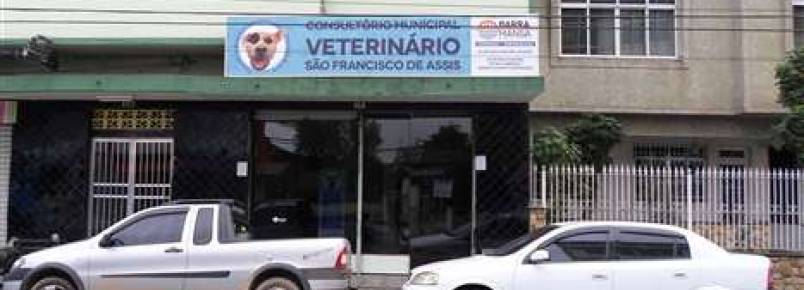 Consultrio veterinrio atende animais carentes de Barra Mansa