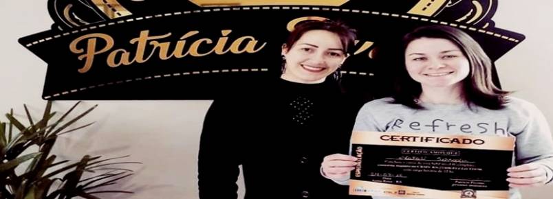A Groomer Natali se especializa em "Tosa Bebê".